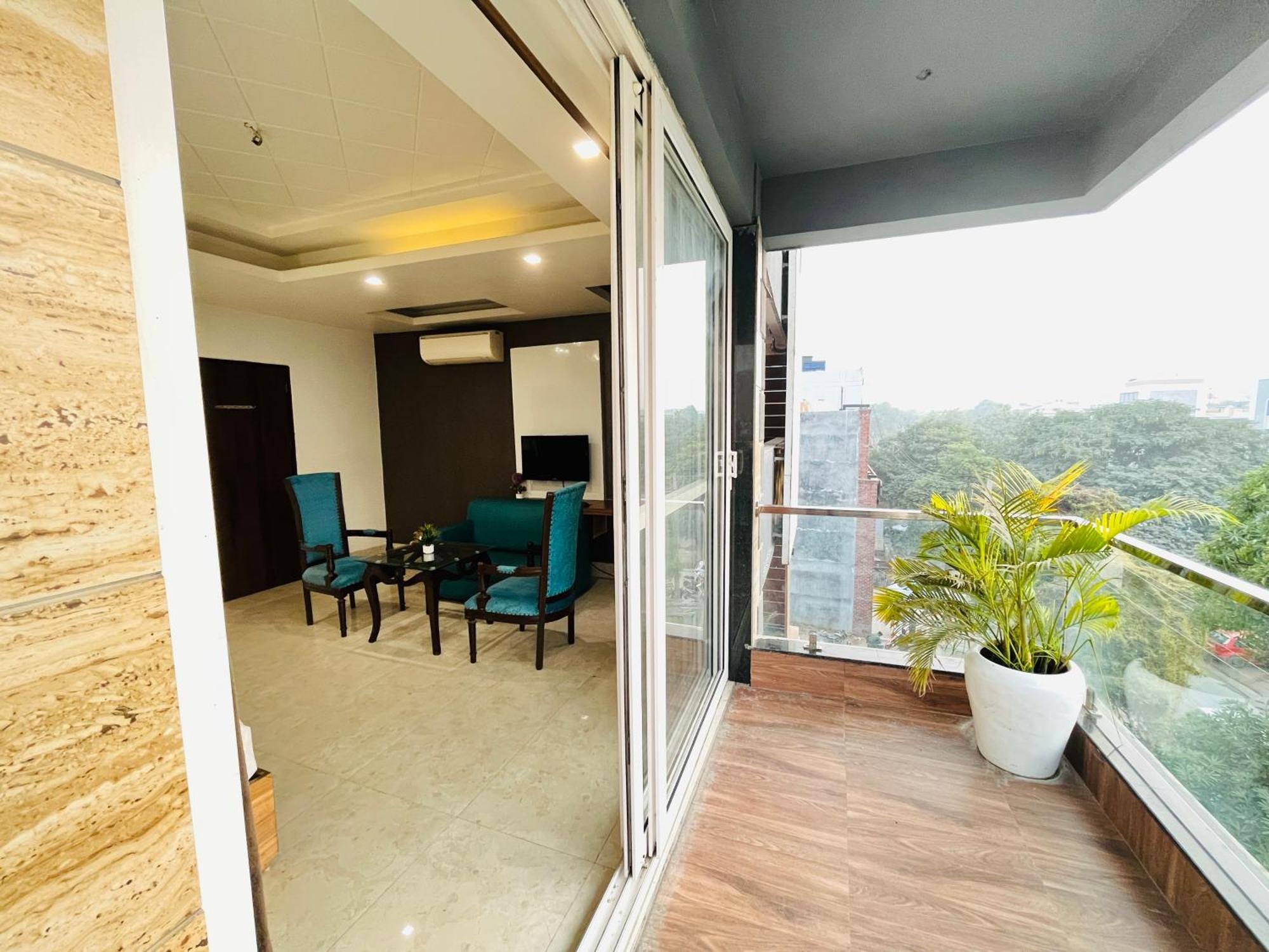 Hotel Dayal Regency, Shushant Lok Sector 29, Near Fortis Hospital Gurgaon Exterior photo
