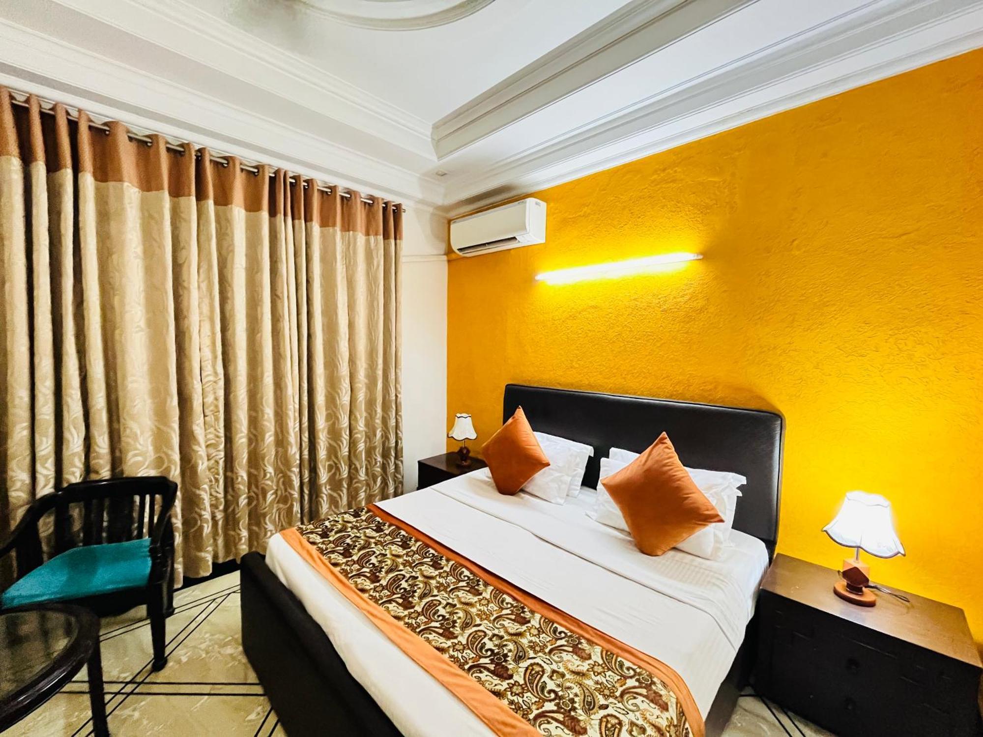 Hotel Dayal Regency, Shushant Lok Sector 29, Near Fortis Hospital Gurgaon Exterior photo