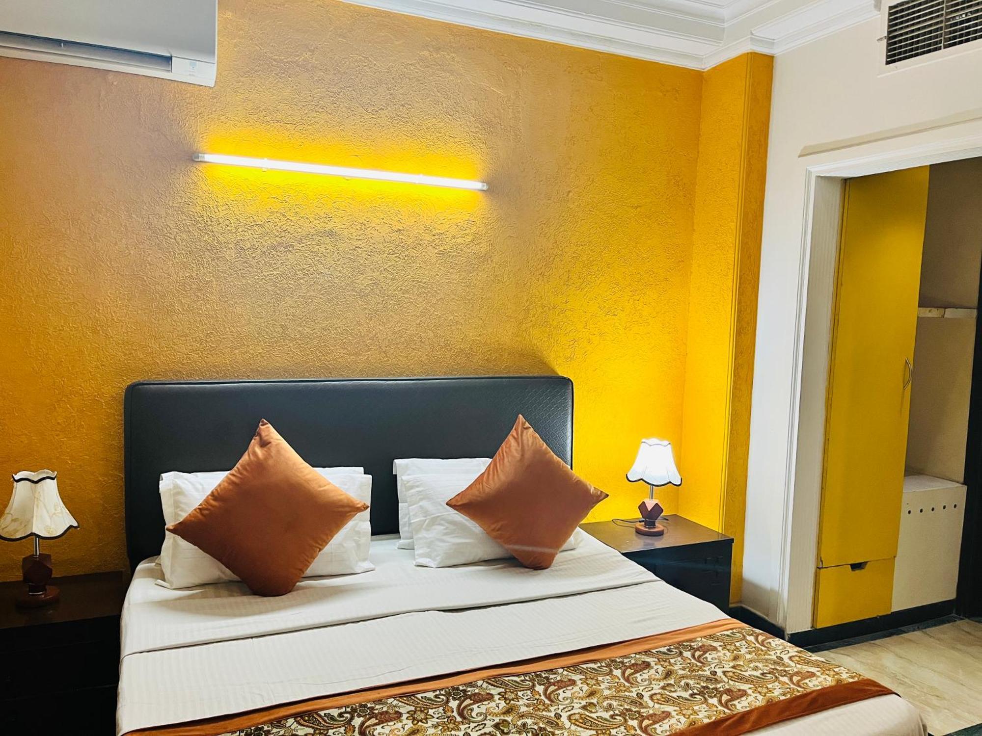 Hotel Dayal Regency, Shushant Lok Sector 29, Near Fortis Hospital Gurgaon Exterior photo