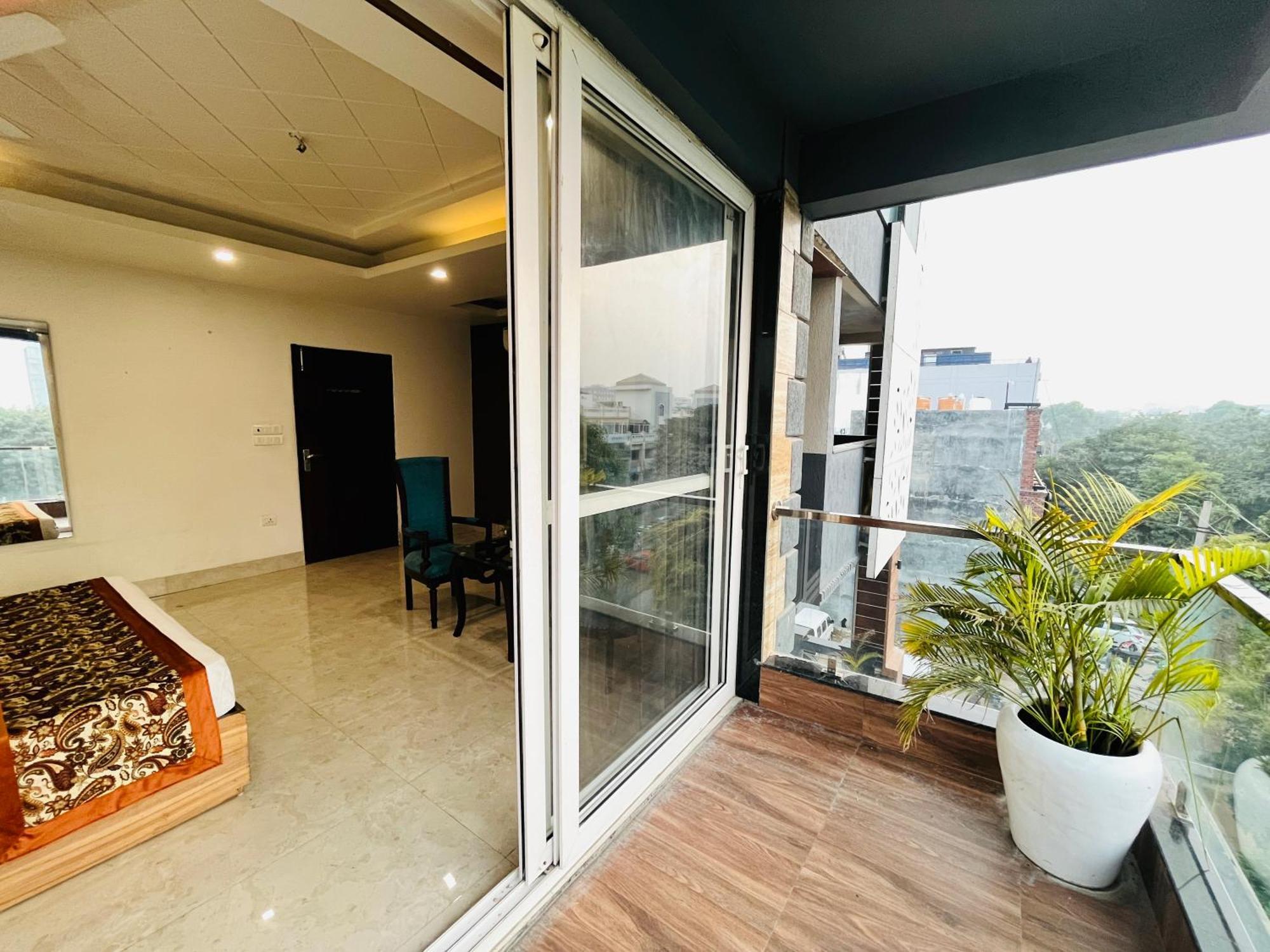 Hotel Dayal Regency, Shushant Lok Sector 29, Near Fortis Hospital Gurgaon Exterior photo