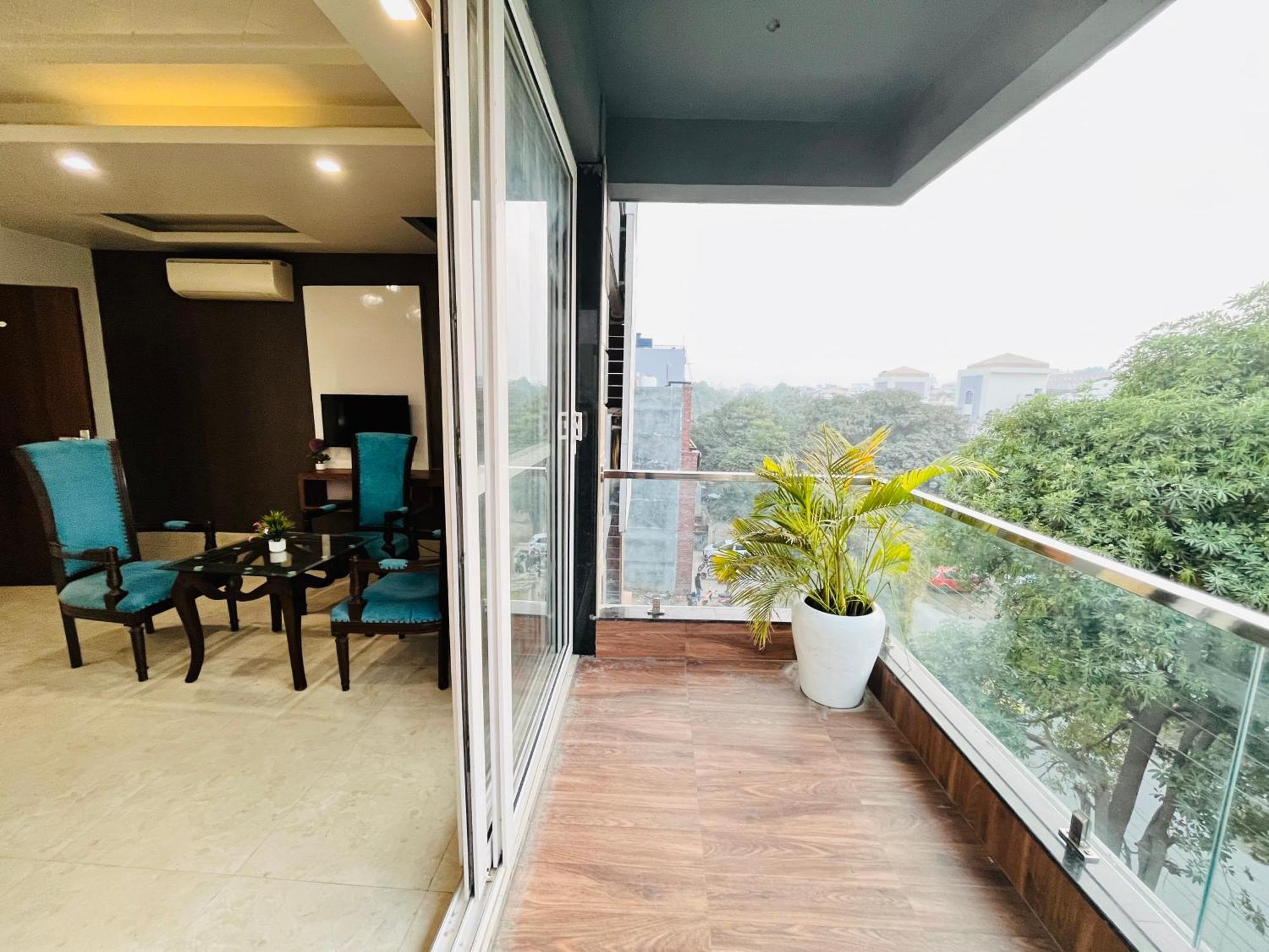 Hotel Dayal Regency, Shushant Lok Sector 29, Near Fortis Hospital Gurgaon Exterior photo